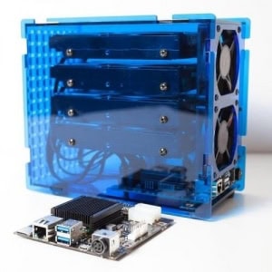 helios4 board and case 5d52eab3 599a 419e 8075 965c52877945 1024x1024@2x e1545823728670